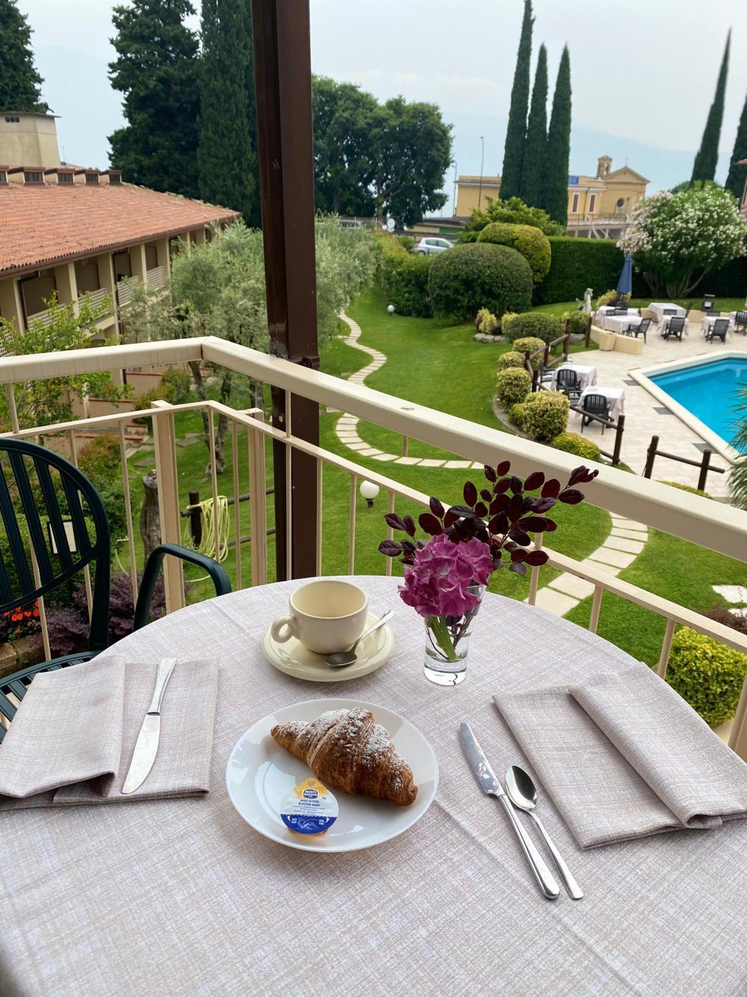 Hotel Adria&Resort Toscolano-Maderno Exterior foto